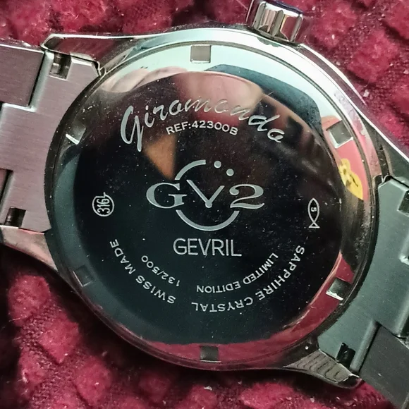 EVRI Silver and Black Men's Watch
